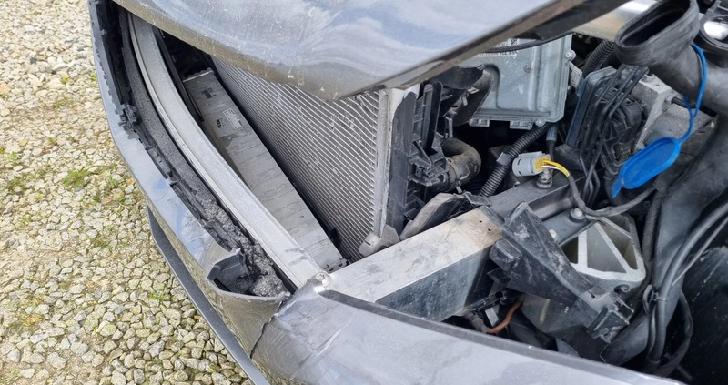Mercedes-Benz CLA cena 39000 przebieg: 105000, rok produkcji 2015 z Skwierzyna małe 154